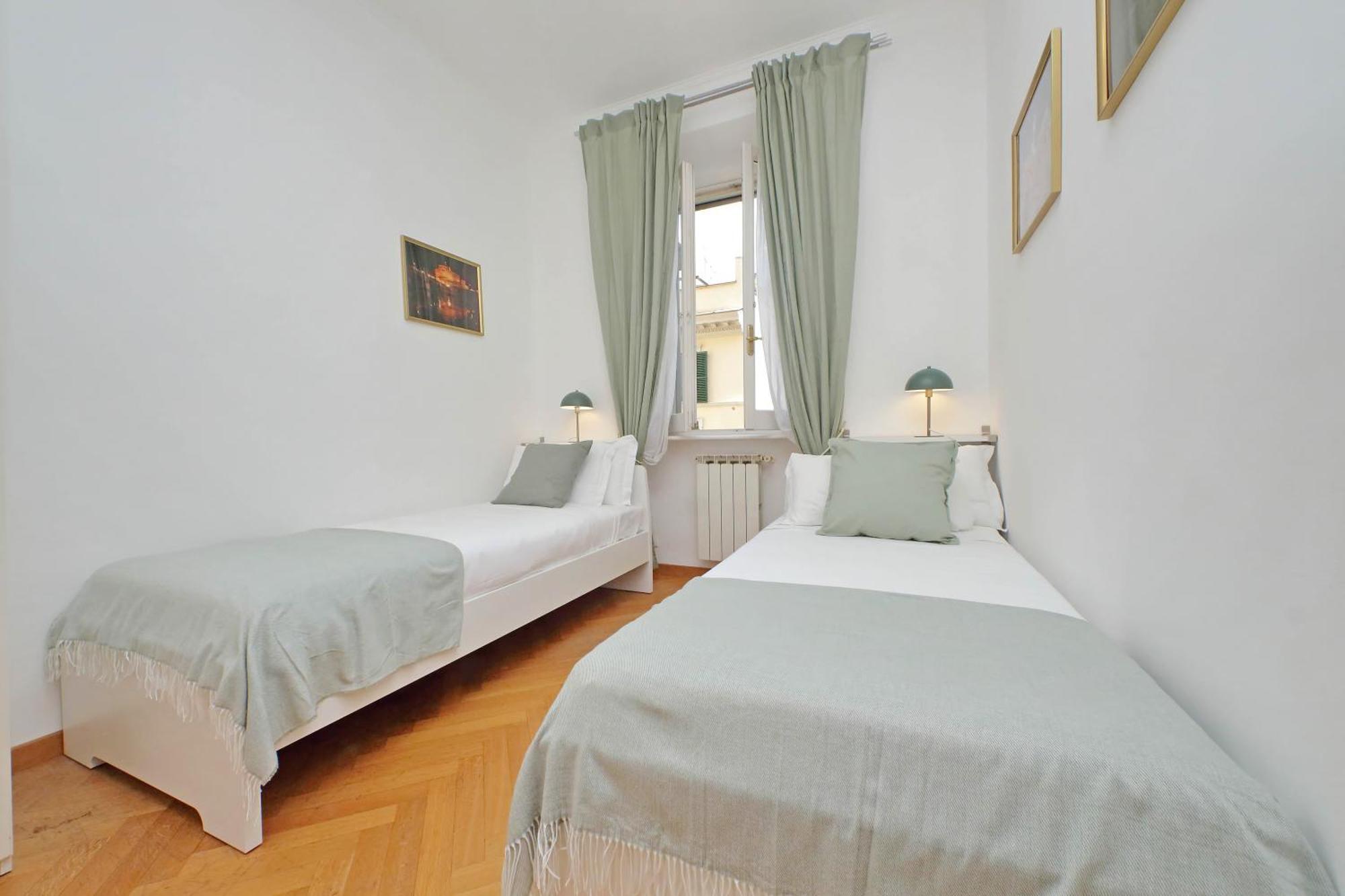 Ych-Comfortable 2 Bedrooms Flat Near Colosseum Rzym Zewnętrze zdjęcie